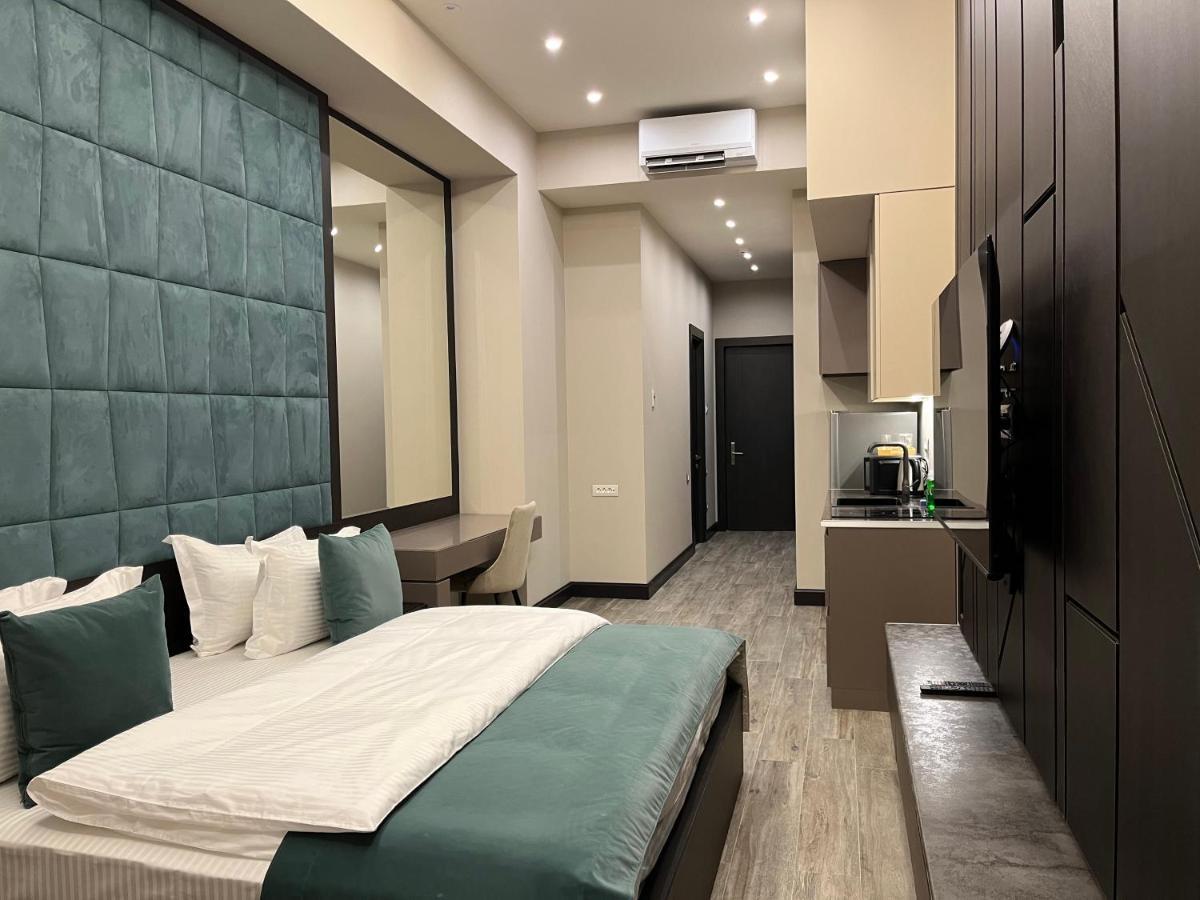 Soho Hotel City Centre Ереван Екстериор снимка