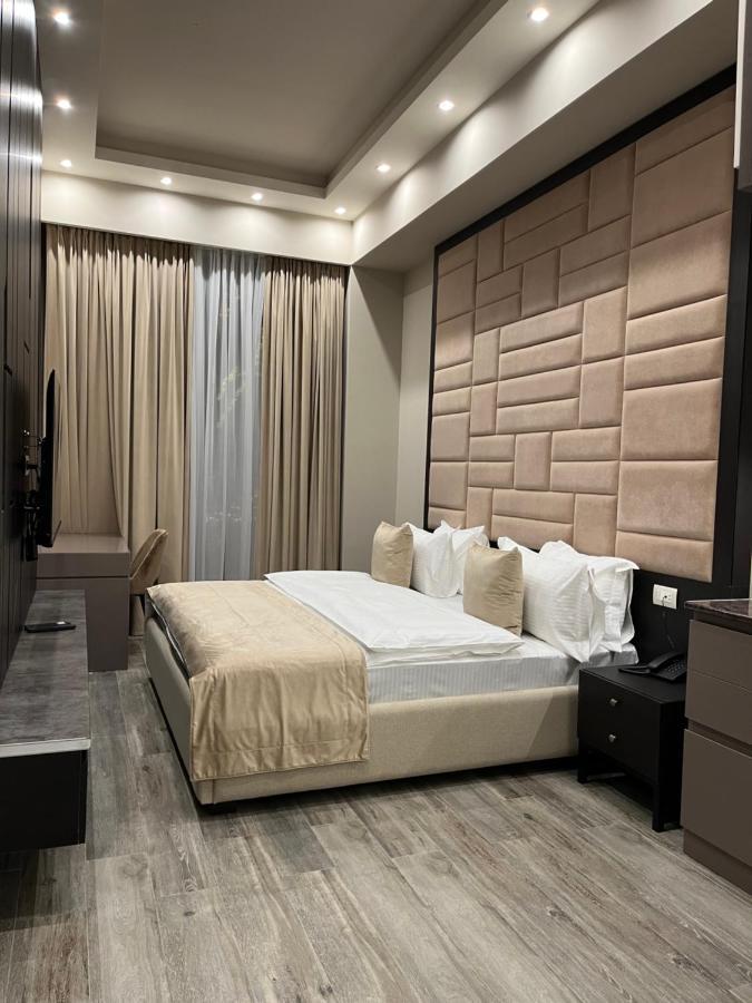 Soho Hotel City Centre Ереван Екстериор снимка