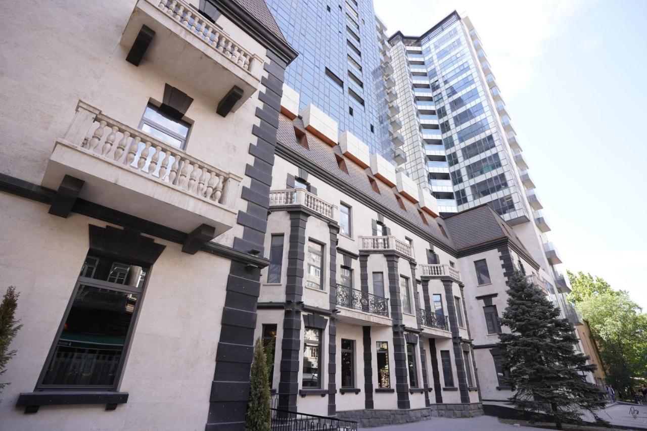 Soho Hotel City Centre Ереван Екстериор снимка