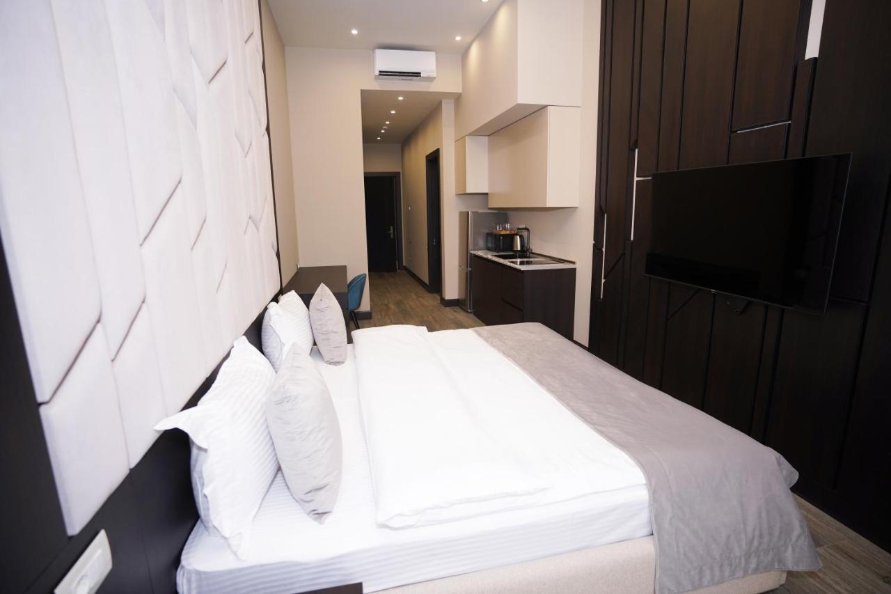 Soho Hotel City Centre Ереван Екстериор снимка