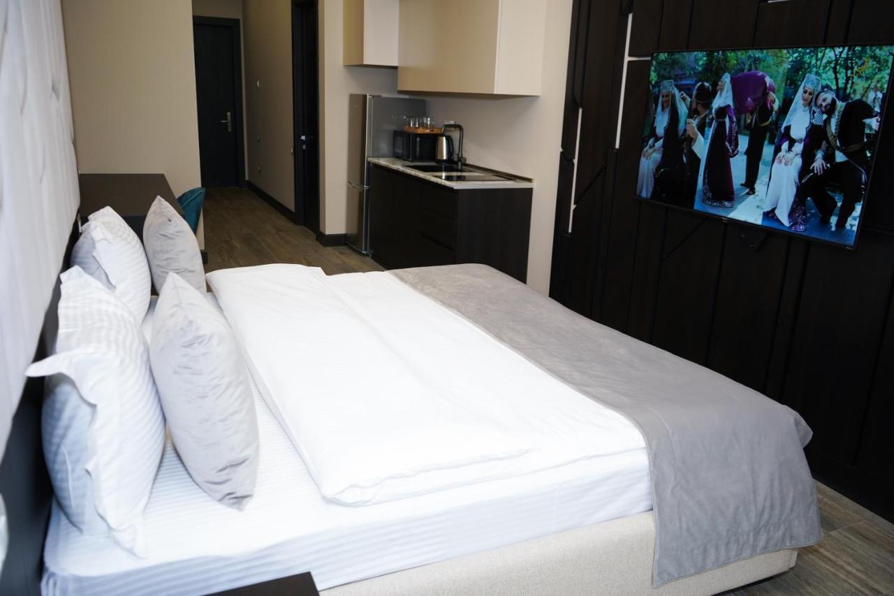Soho Hotel City Centre Ереван Екстериор снимка
