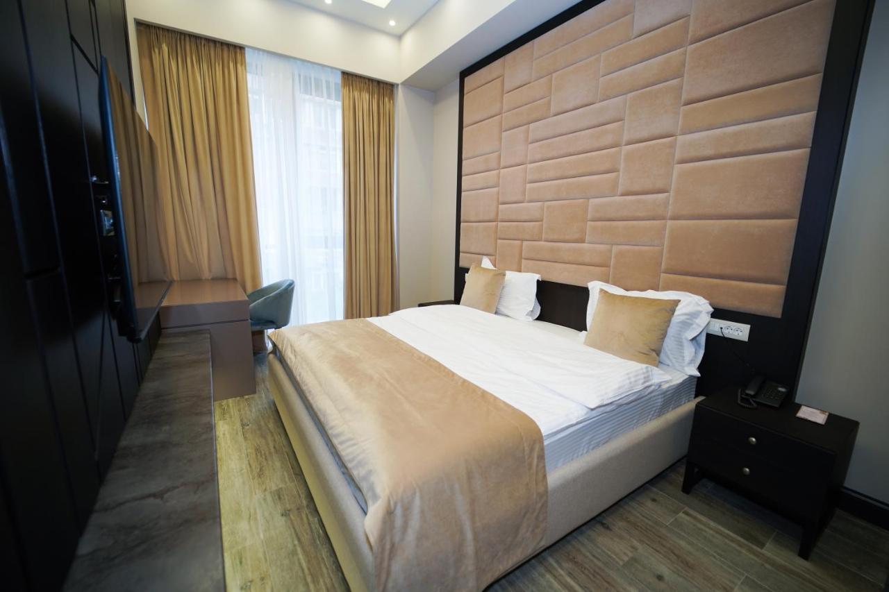 Soho Hotel City Centre Ереван Екстериор снимка