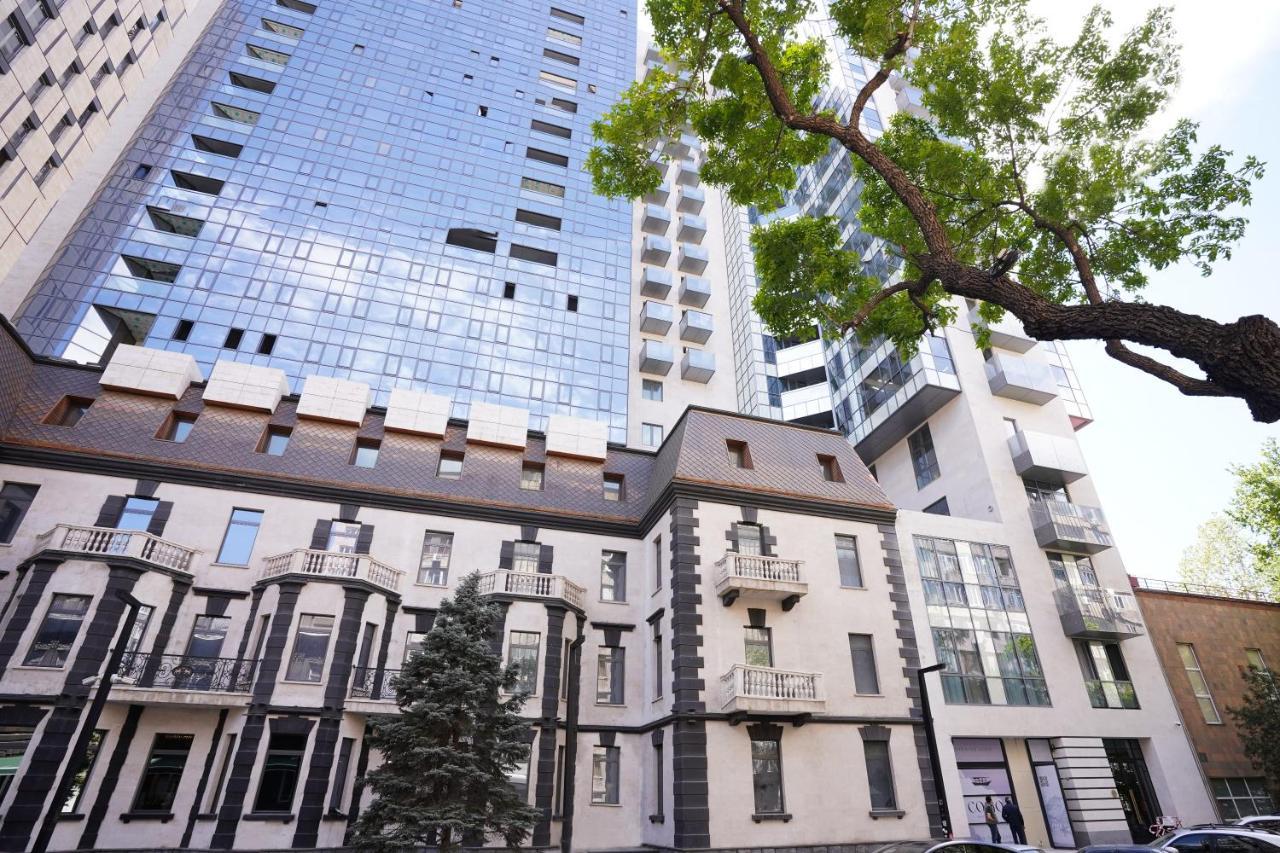 Soho Hotel City Centre Ереван Екстериор снимка