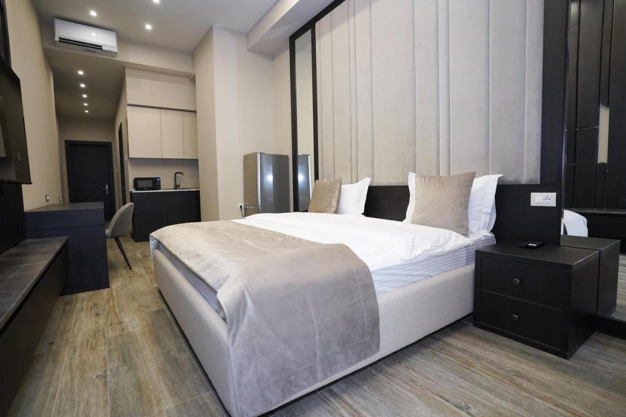 Soho Hotel City Centre Ереван Екстериор снимка